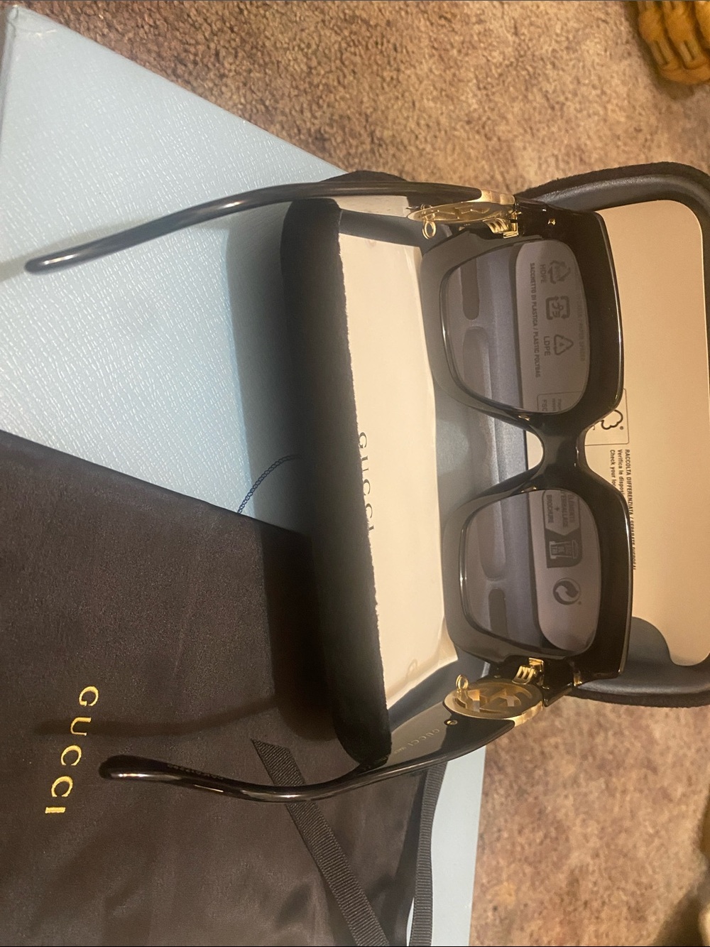 Gucci Black Rectangular Sunglasses with Gold GG Accents - Picture 3 of 11